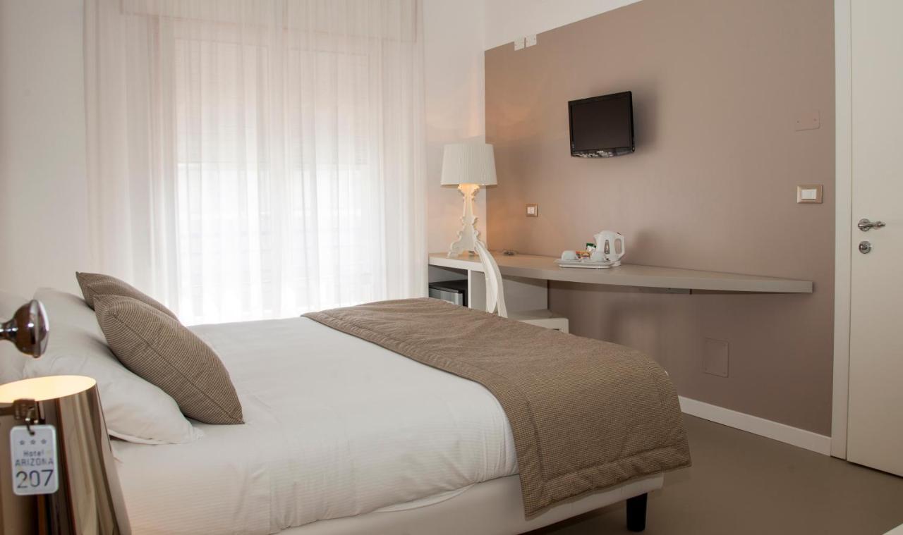 Hotel Arizona Лидо ди Йезоло Екстериор снимка